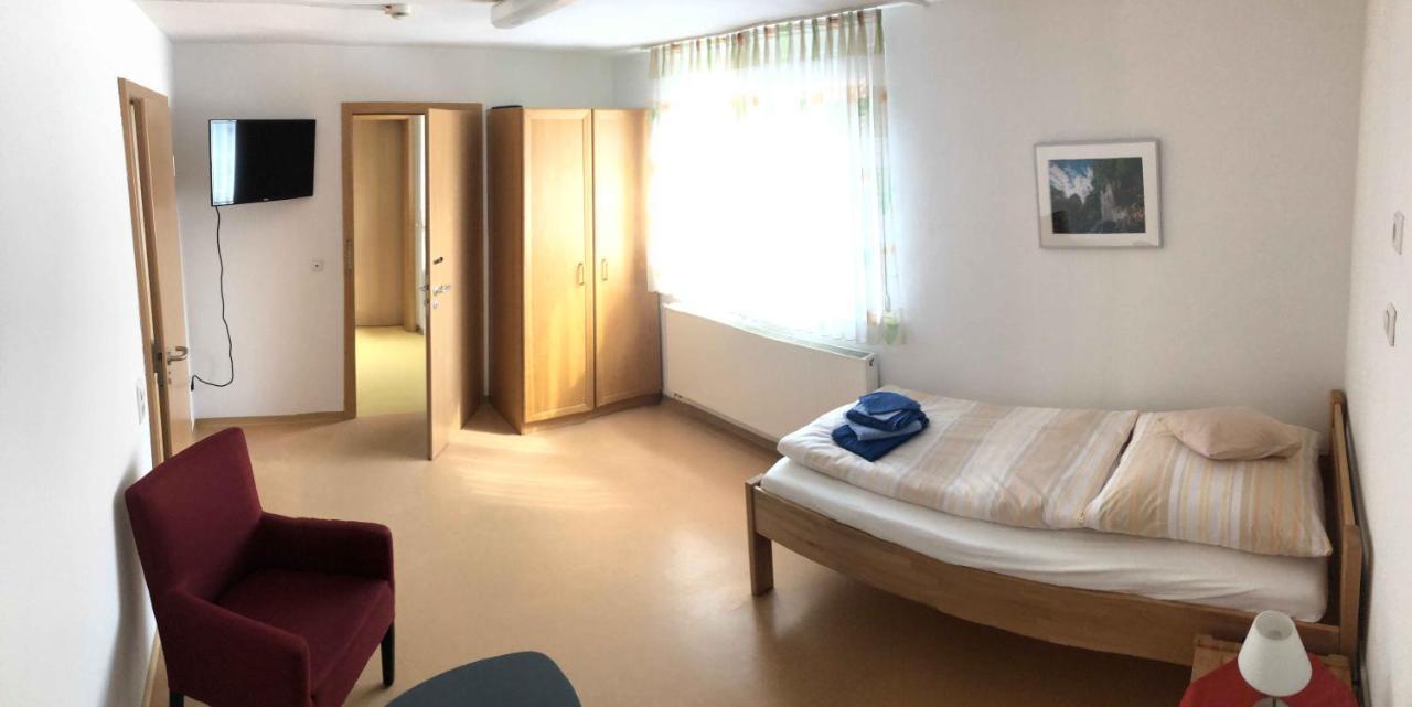 Personalwohnheim Altenpflege Foditsch زَنكت يوهَن المظهر الخارجي الصورة