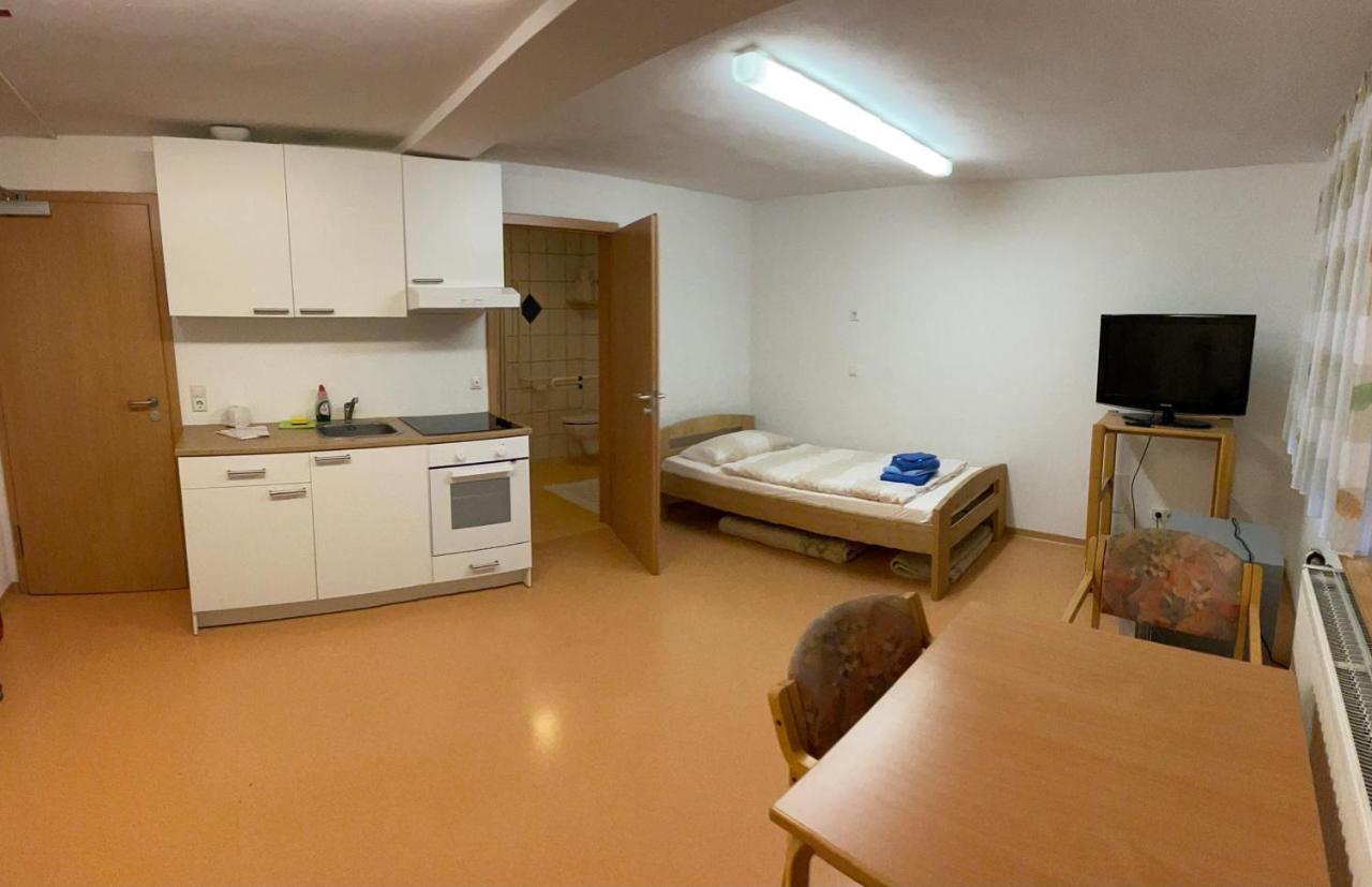 Personalwohnheim Altenpflege Foditsch زَنكت يوهَن المظهر الخارجي الصورة